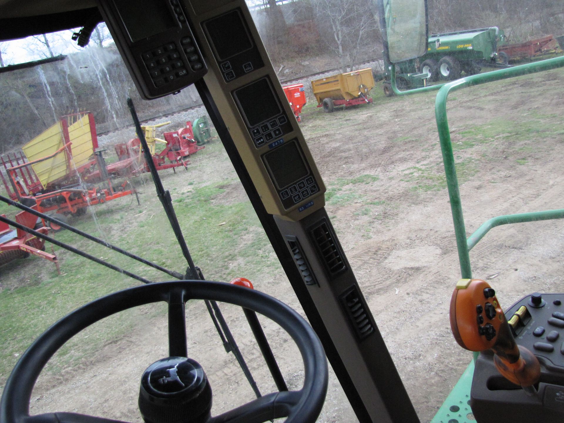 John Deere 9450 combine - Image 79 of 84