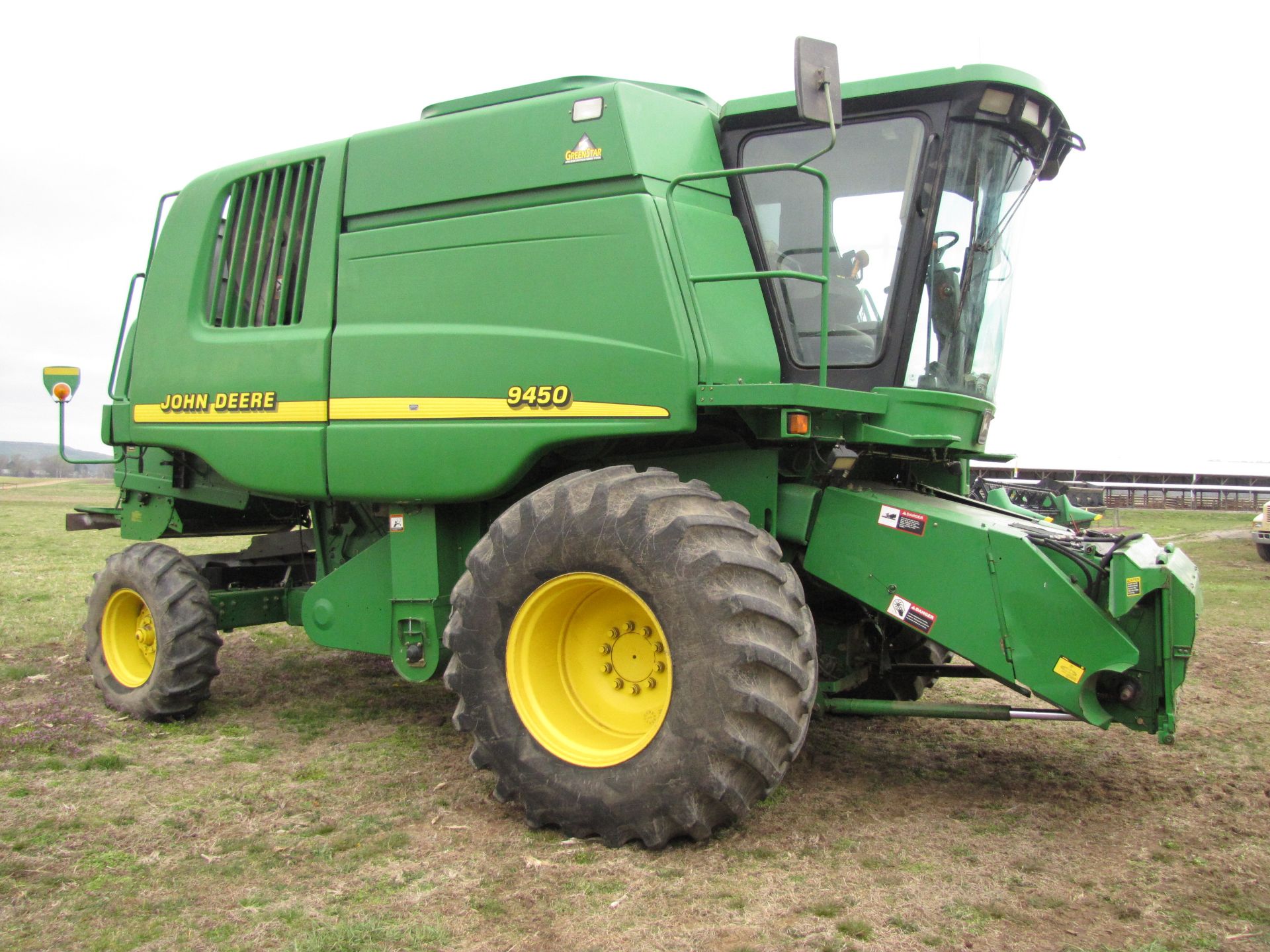 John Deere 9450 combine - Image 2 of 84