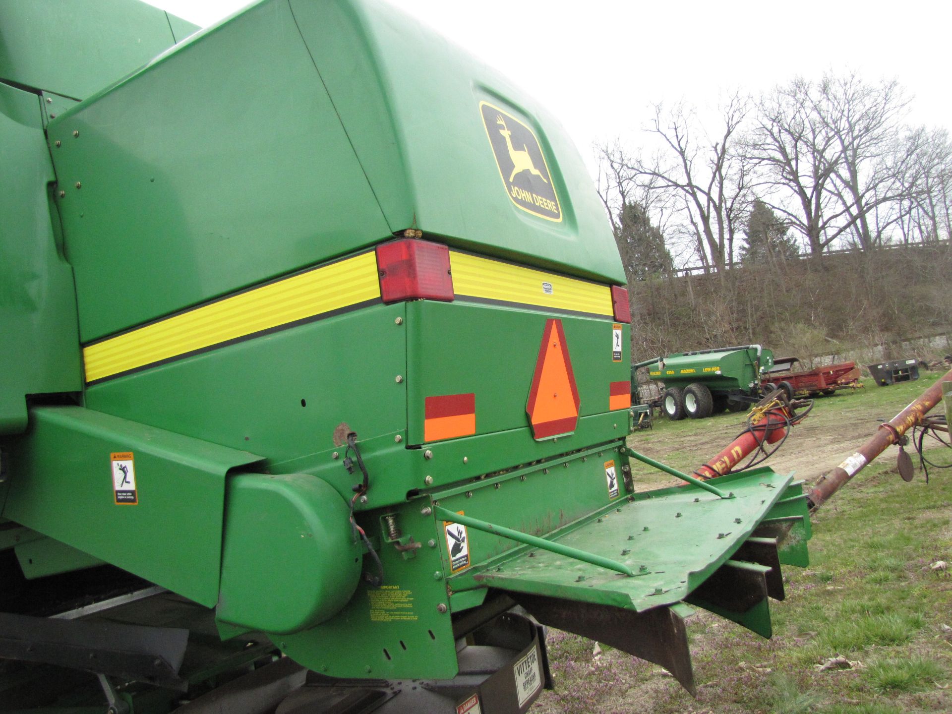 John Deere 9450 combine - Image 40 of 84