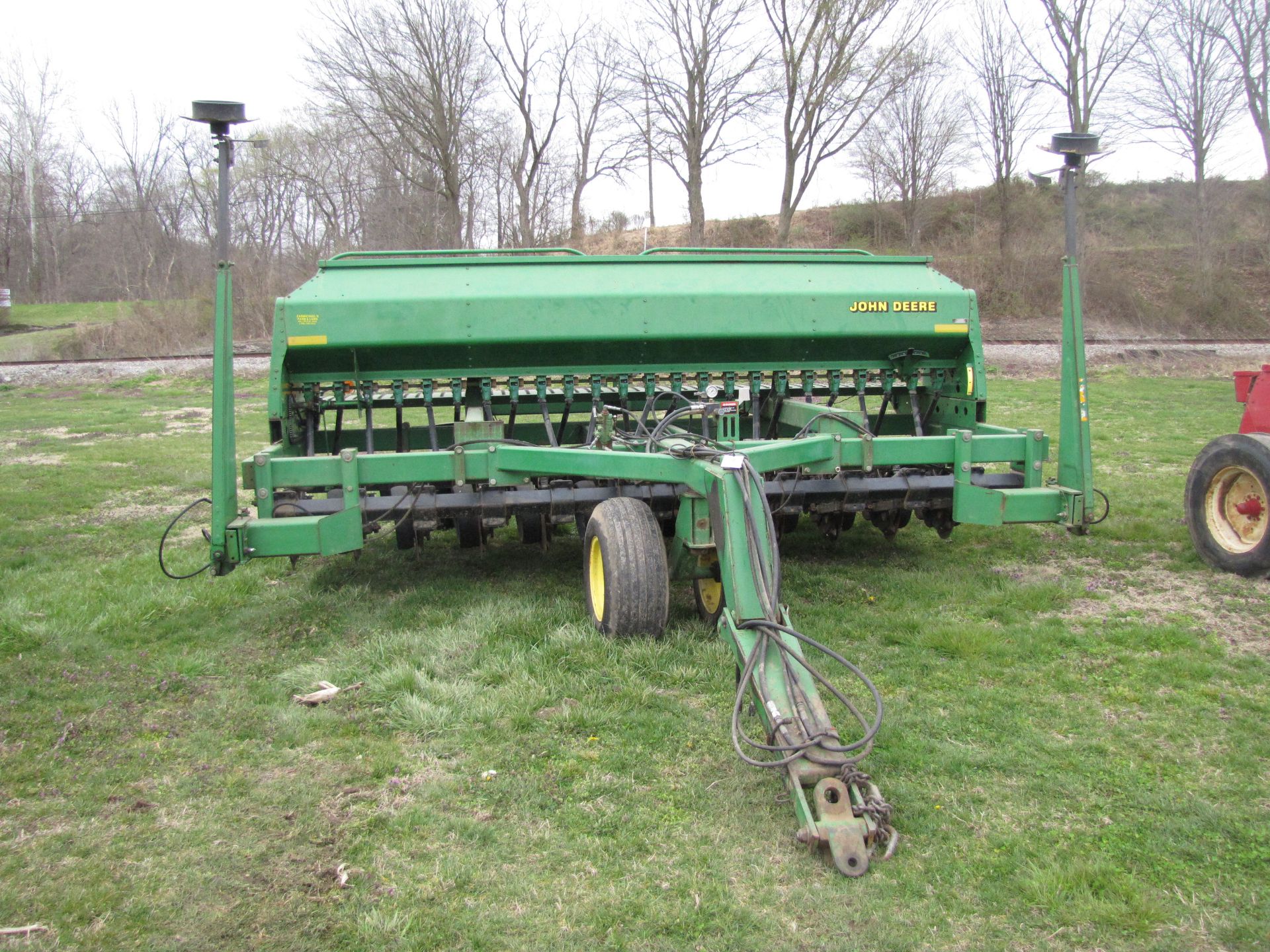 15’ John Deere 1560 no-till drill - Image 2 of 43