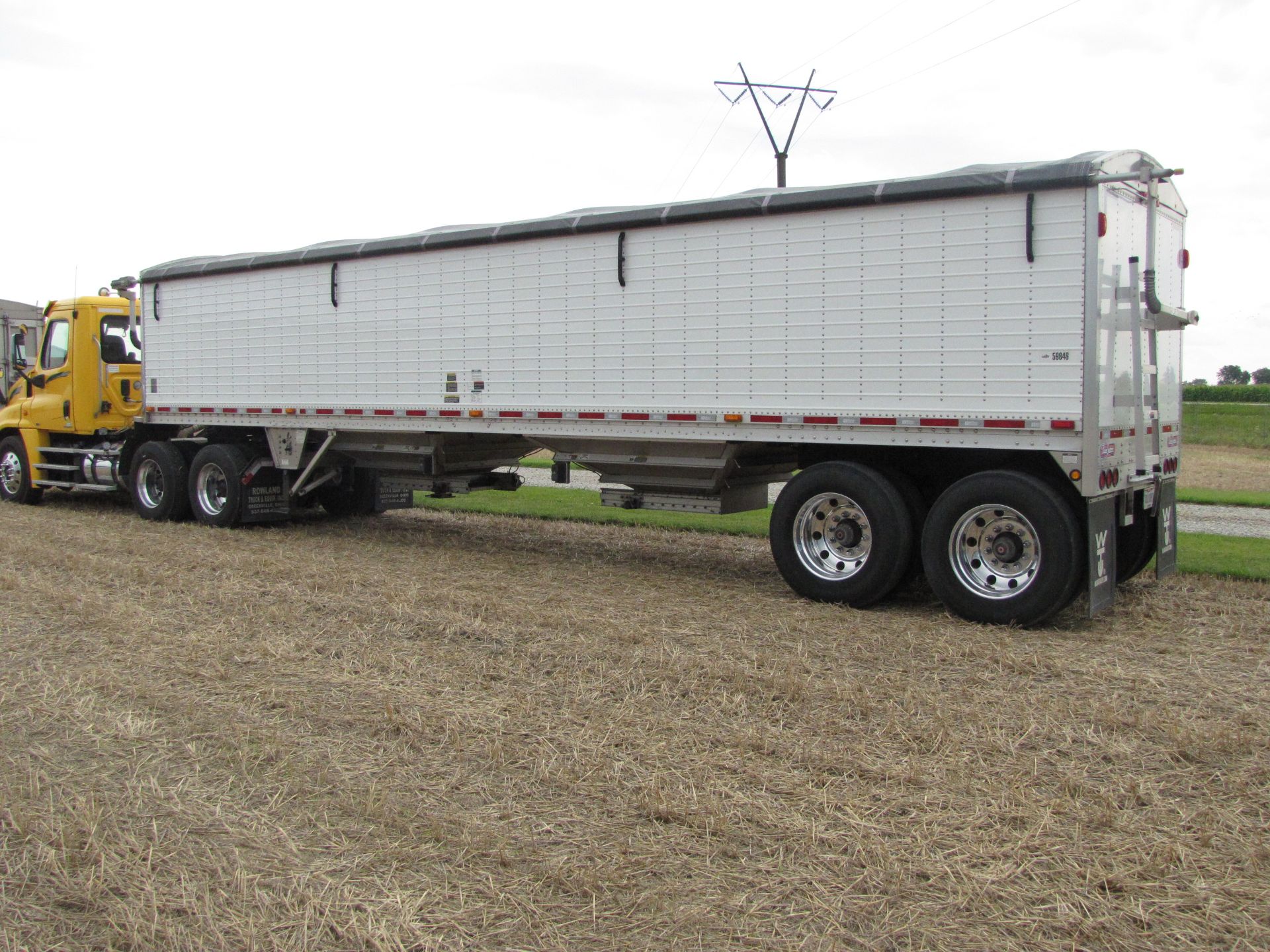 37' 2015 Wilson alum hopper bottom trailer - Image 4 of 48