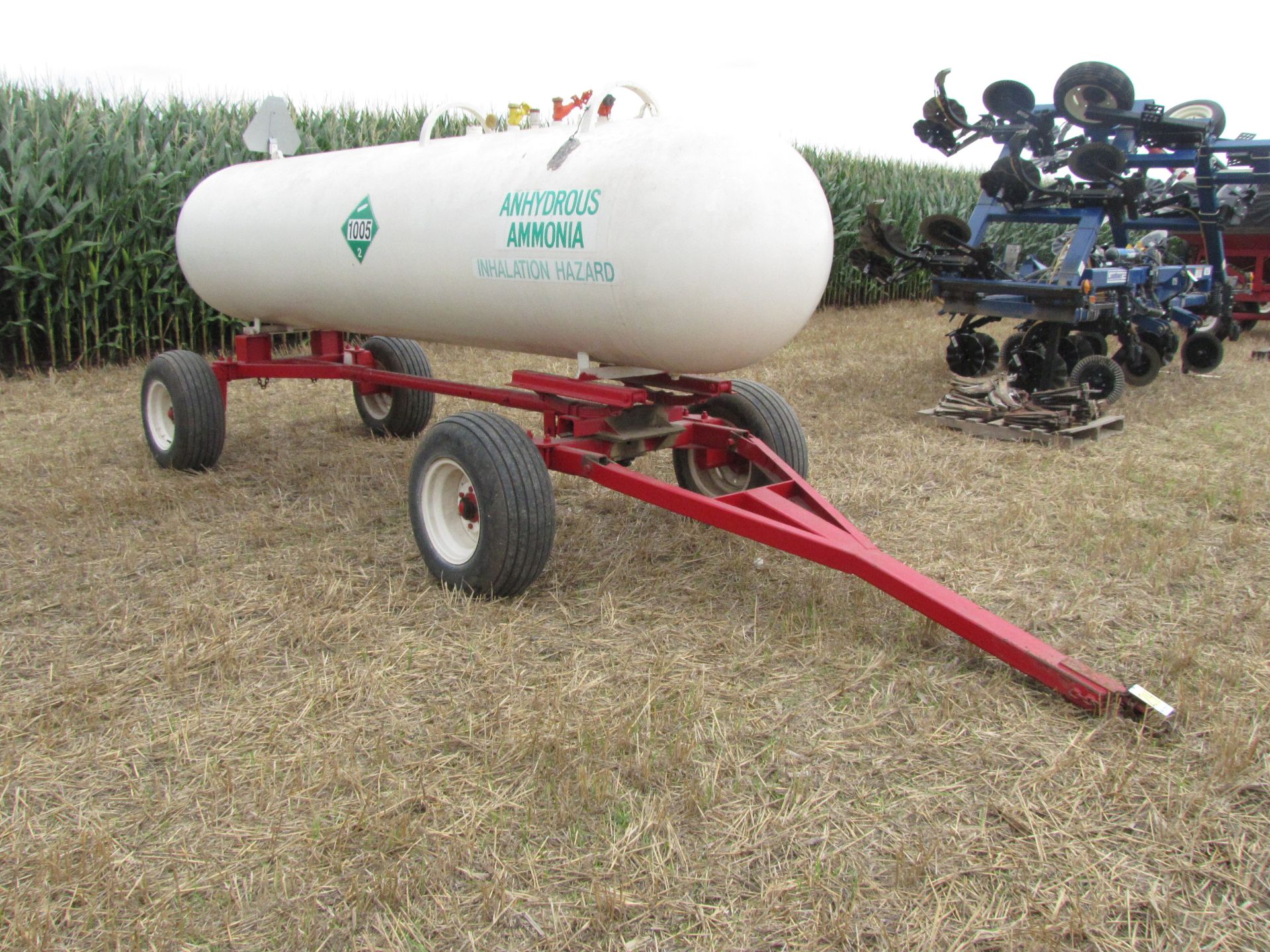 1000 gal NH3 tank on 5th wheel running gear