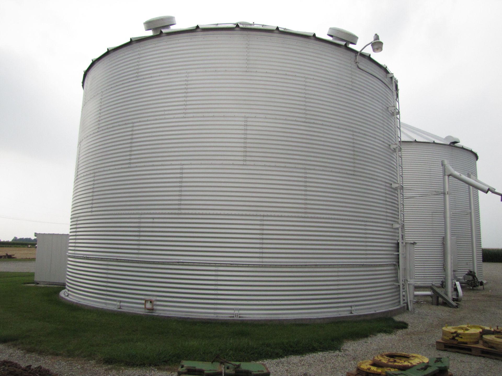 36” grain bin - Image 5 of 33