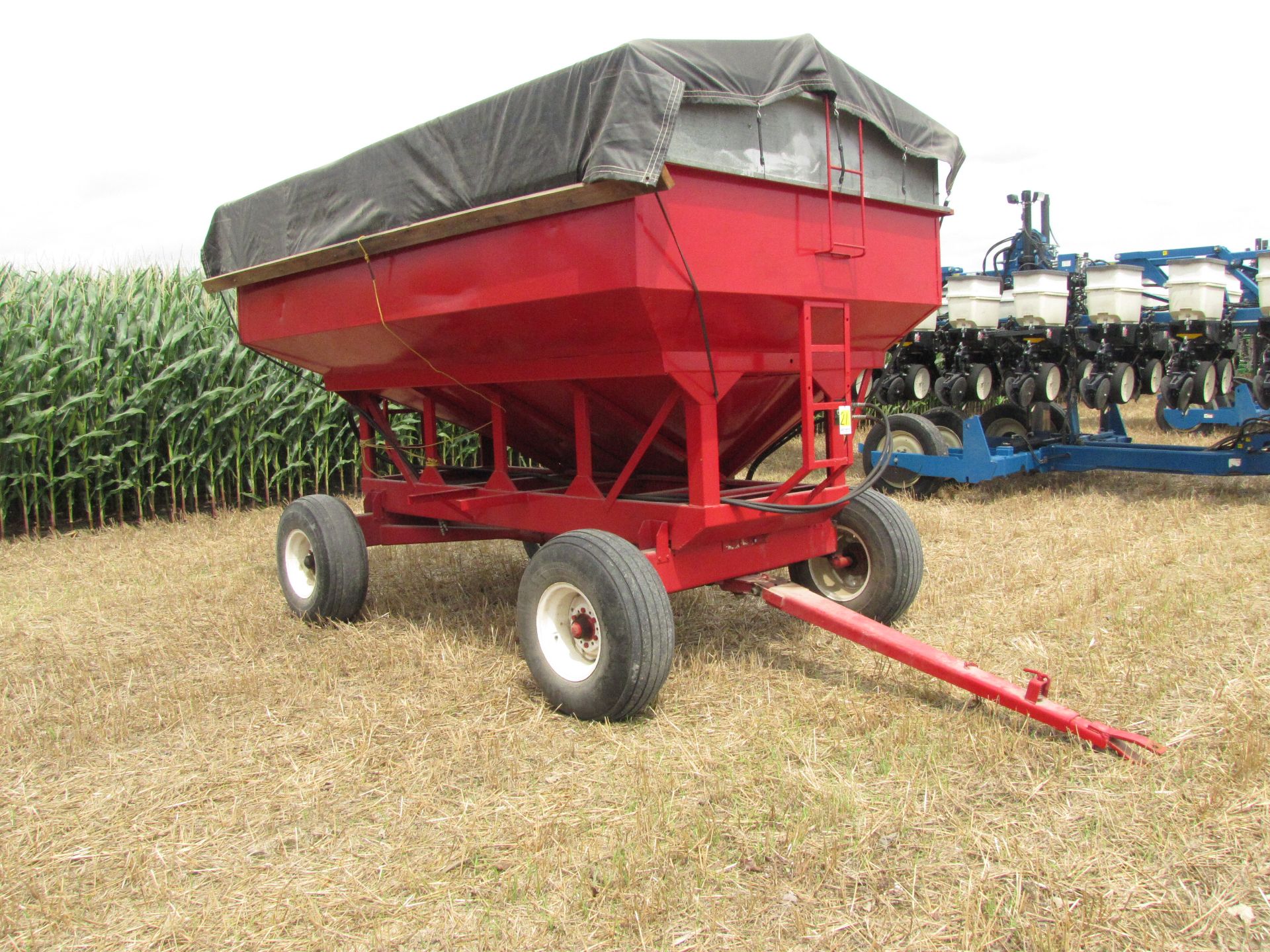 EZ Flow 300-bushel seed wagon - Image 3 of 18