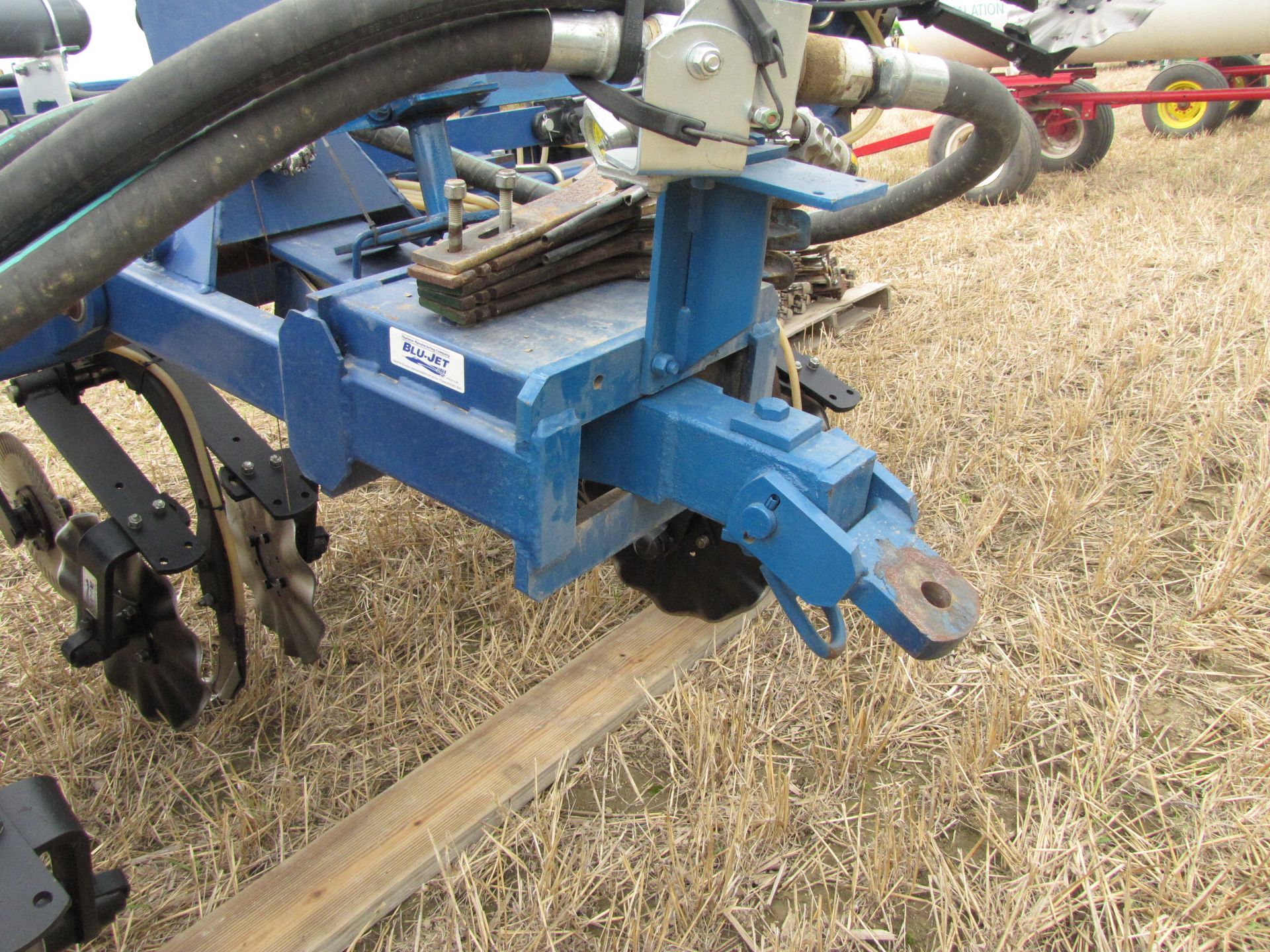 11-shank Blue Jet Landrunner NH3 tool bar - Image 12 of 27