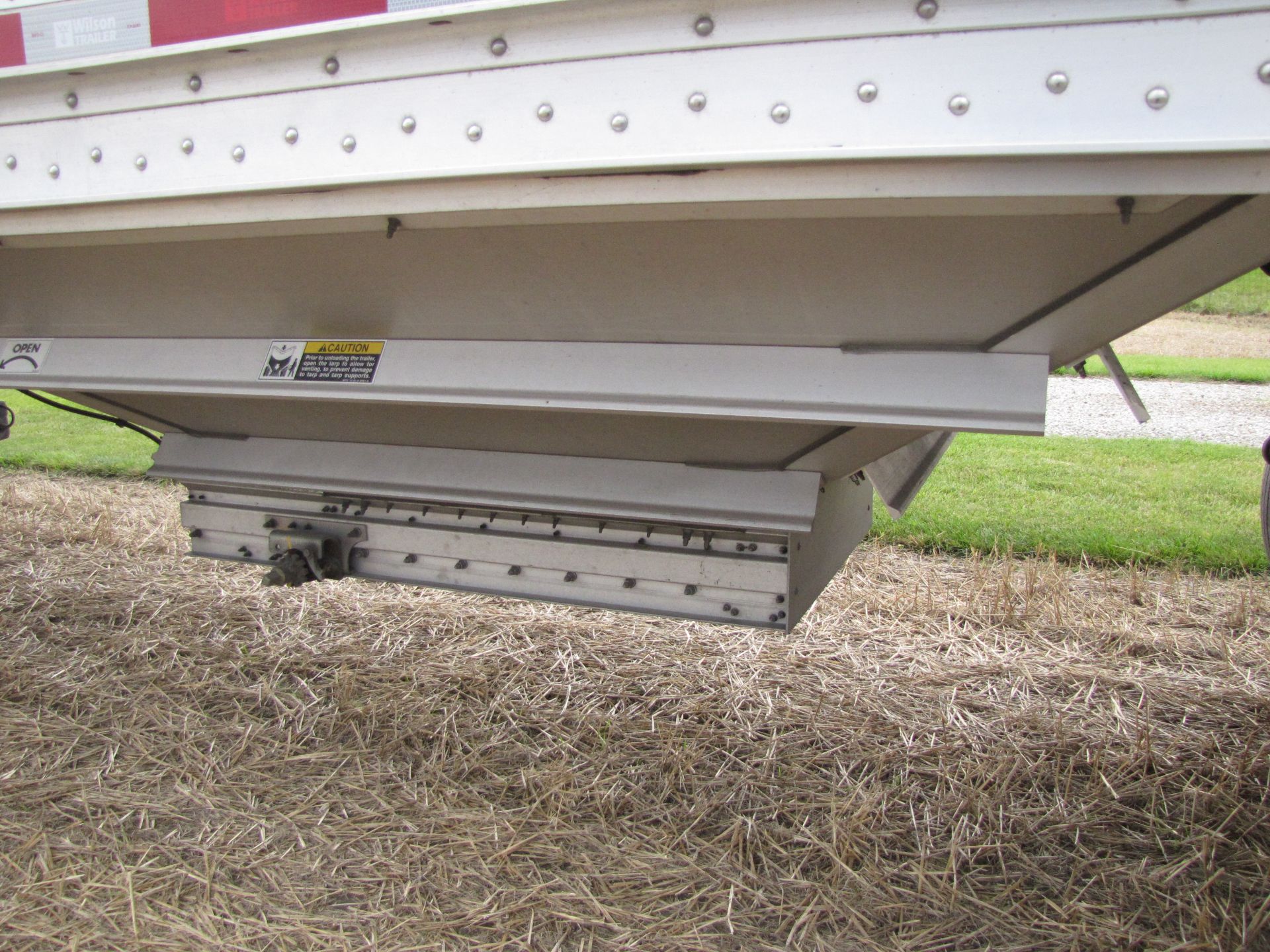 37' 2015 Wilson alum hopper bottom trailer - Image 35 of 48