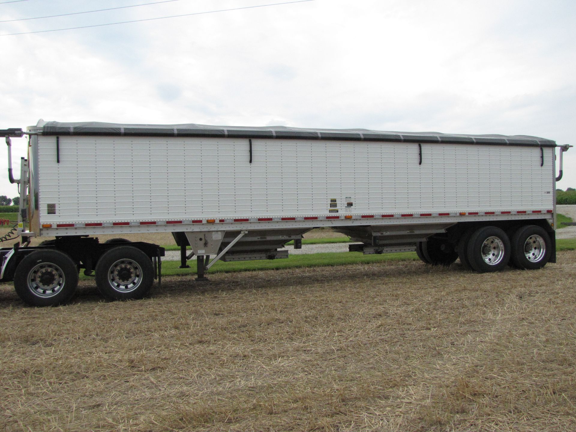 37' 2015 Wilson alum hopper bottom trailer - Image 3 of 48