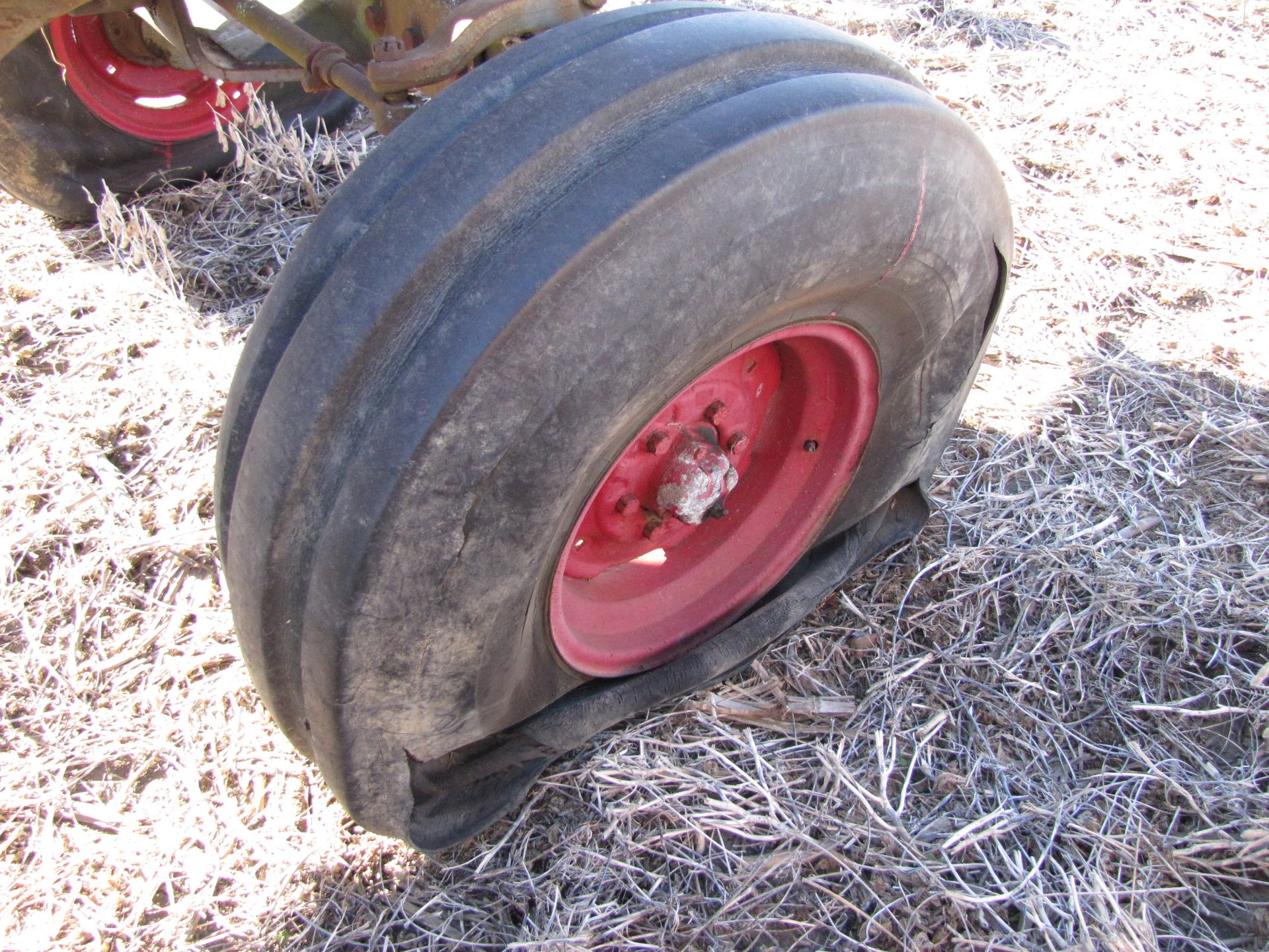 Massey-Ferguson 1100 Tractor - Image 41 of 46