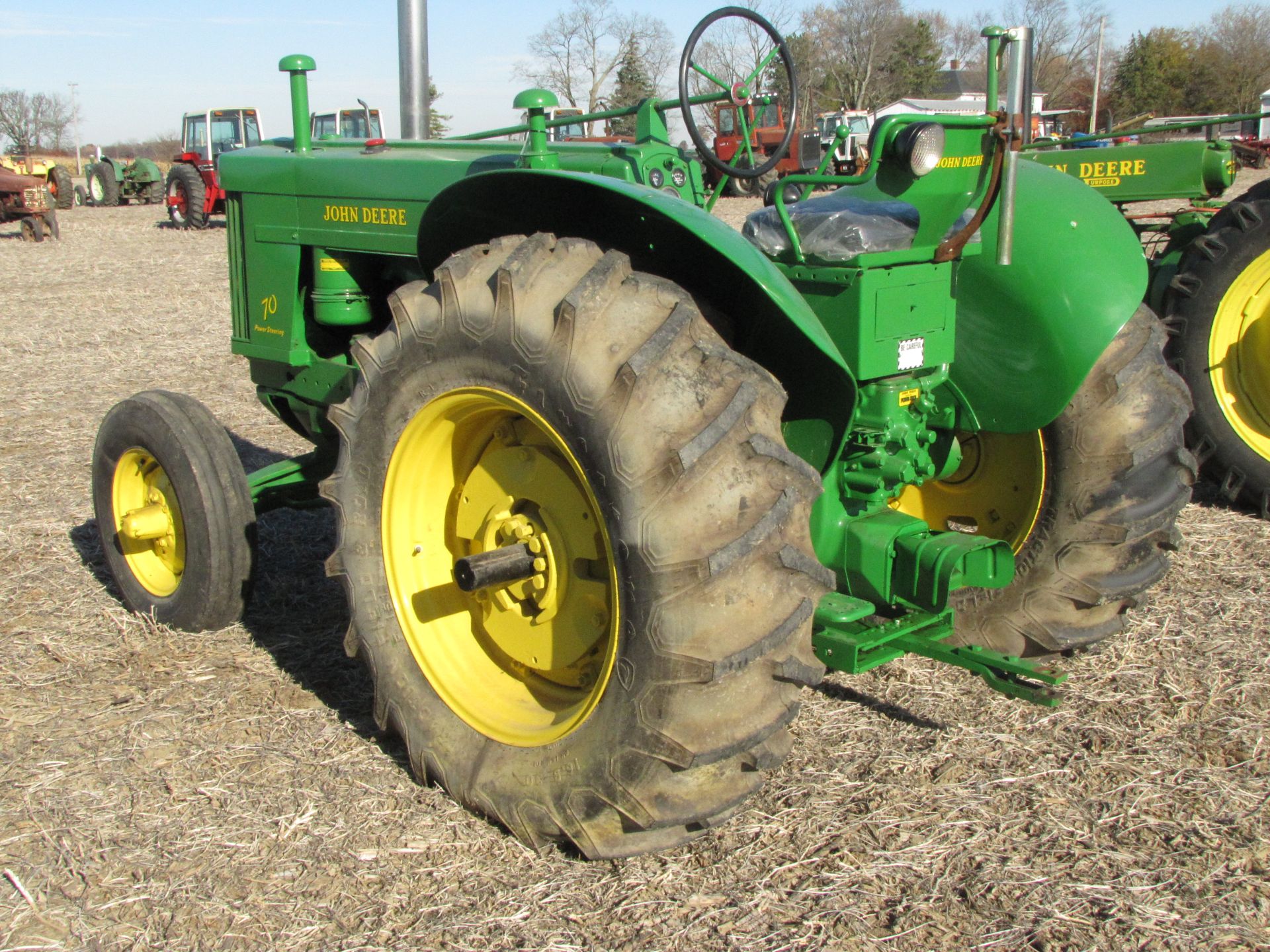 John Deere 70 Tractor - Image 6 of 47