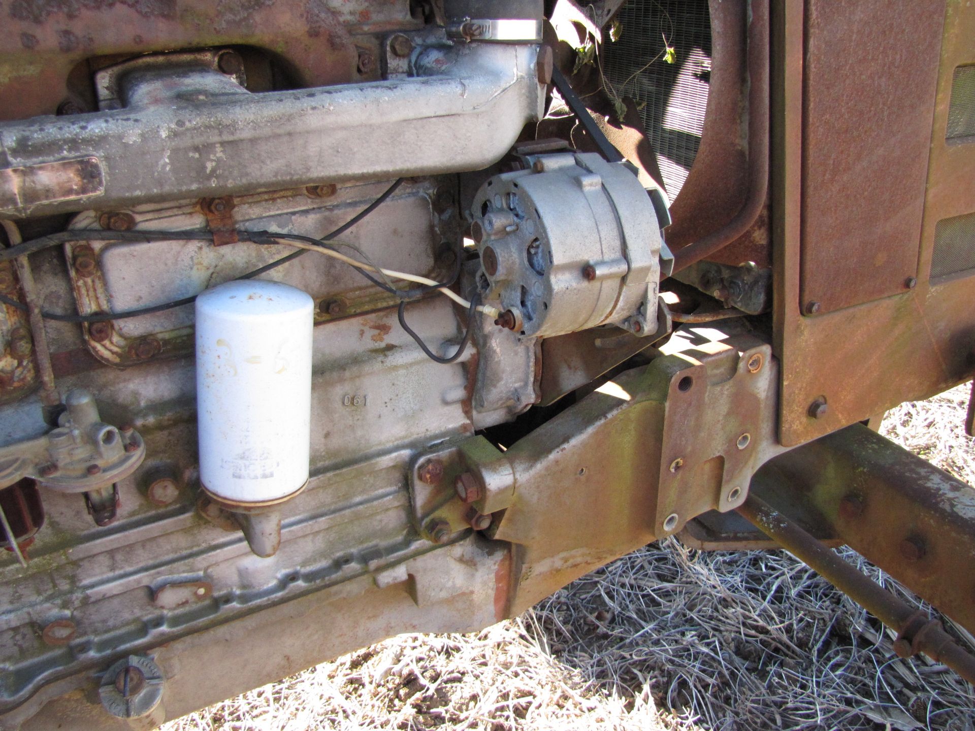 Massey-Ferguson 1100 Tractor - Image 43 of 46