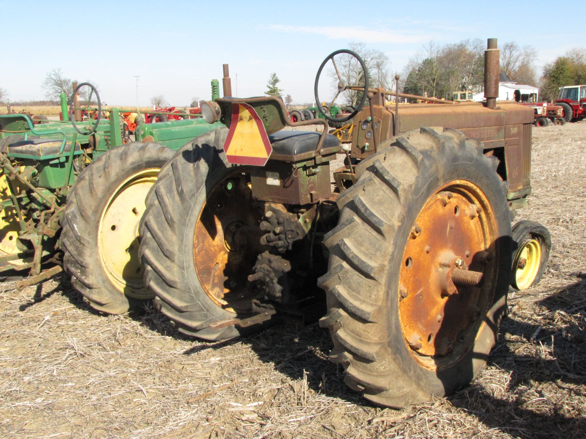 John Deere 60 Tractor - Image 2 of 28