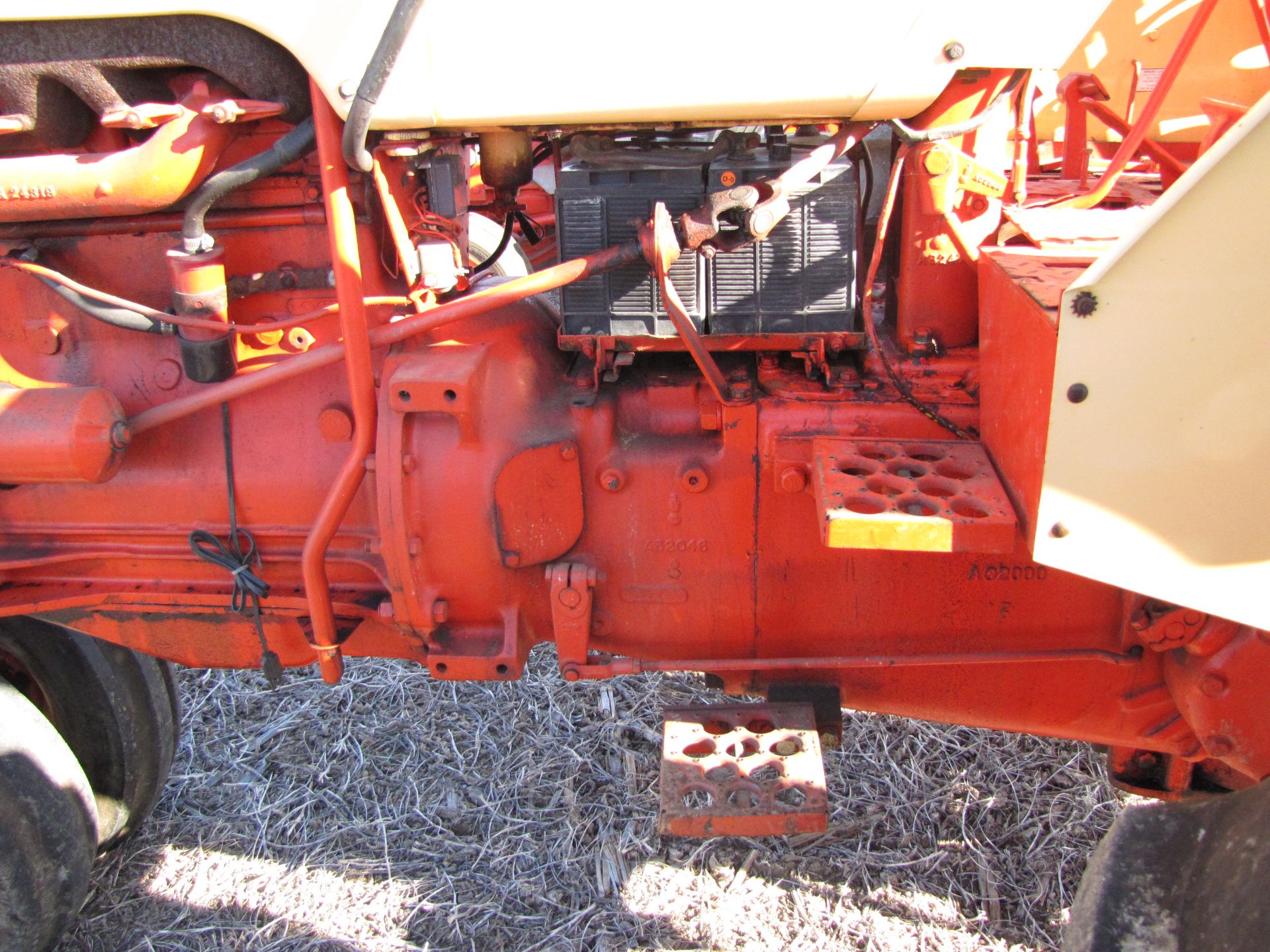 Case 730 Tractor - Image 17 of 51