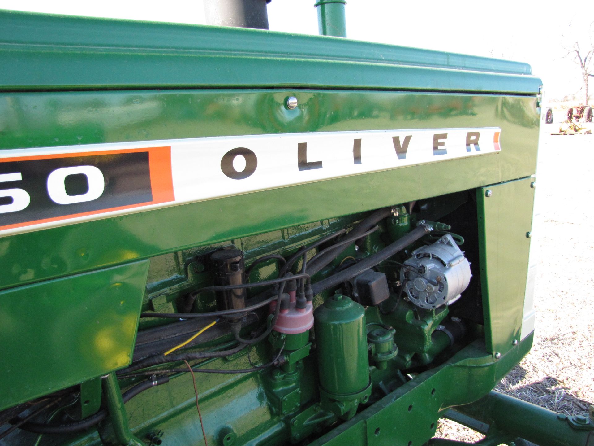 Oliver 1850 Tractor - Image 35 of 47