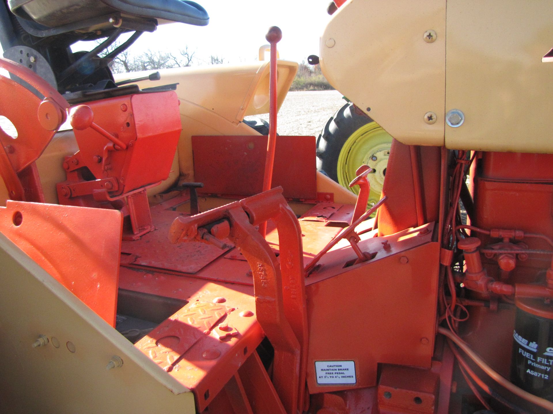 Case 930 Comfort King Tractor - Image 29 of 43