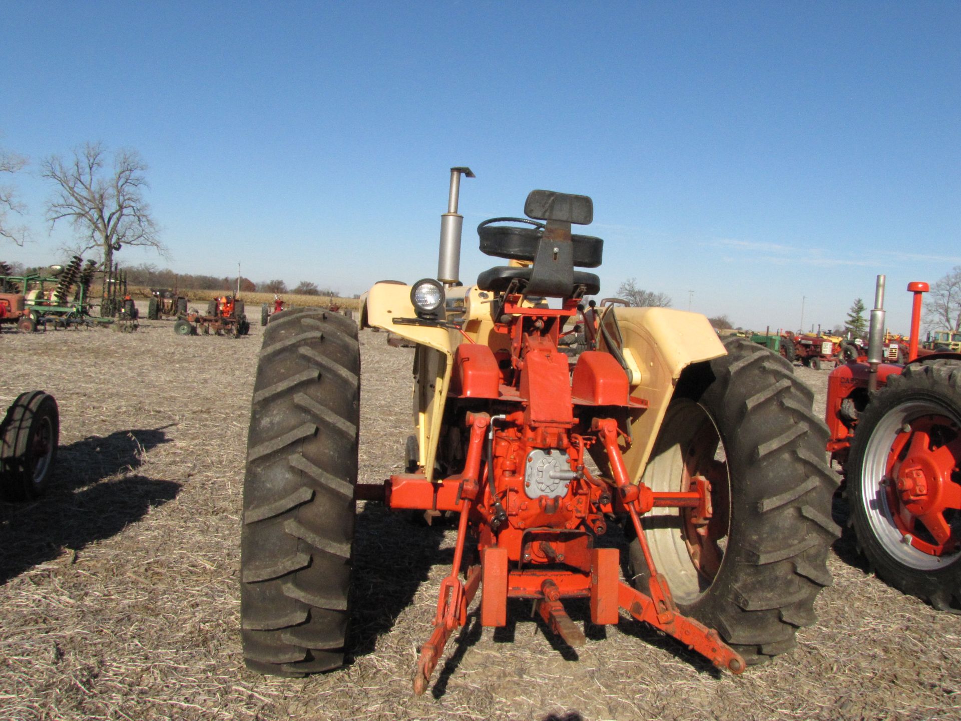 Case 730 Tractor - Image 6 of 51