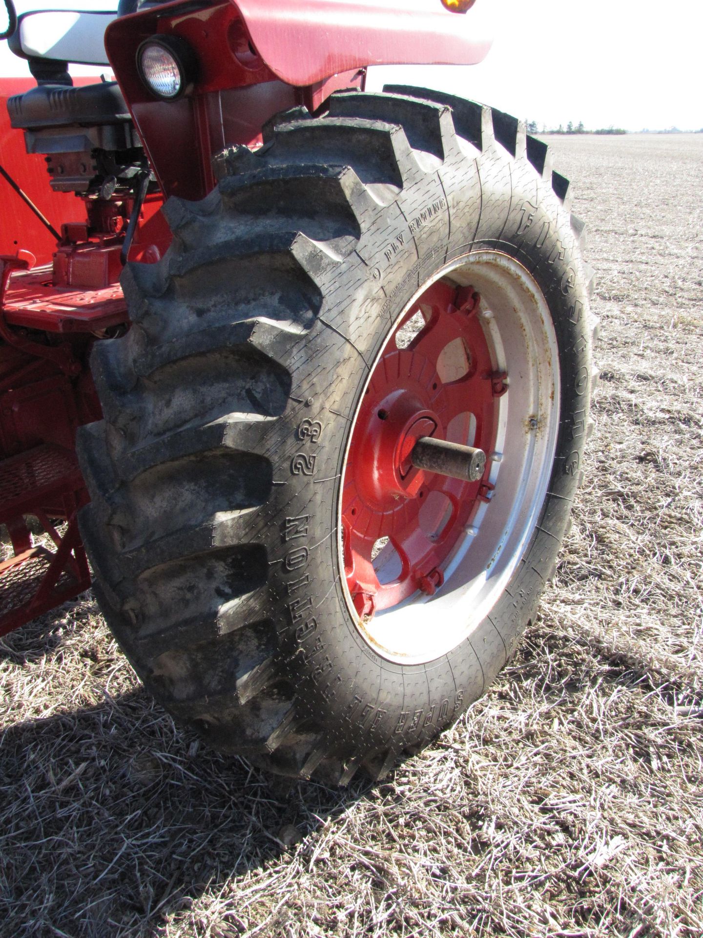 International 856 Custom Tractor - Image 24 of 50