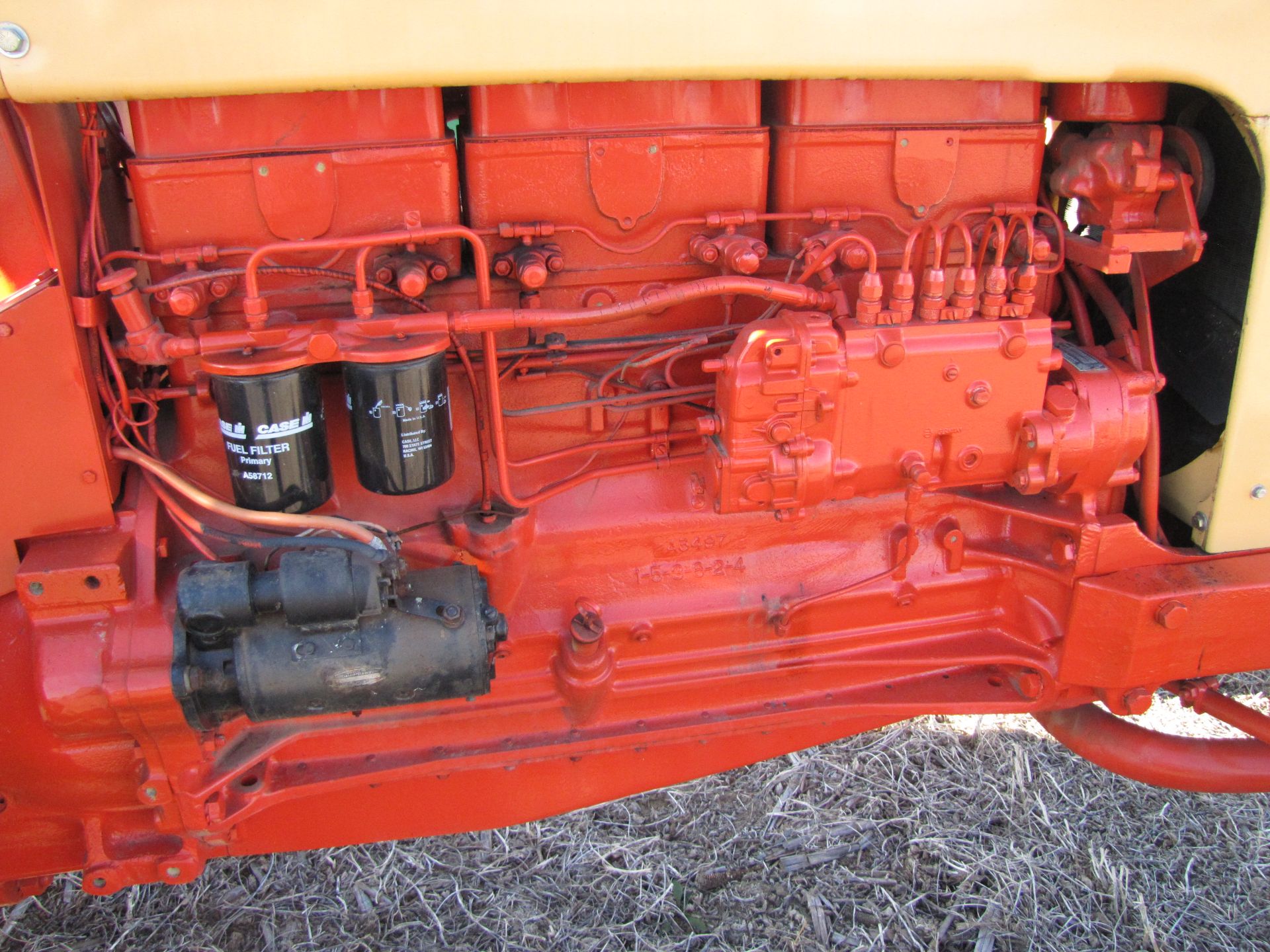 Case 930 Comfort King Tractor - Image 30 of 43