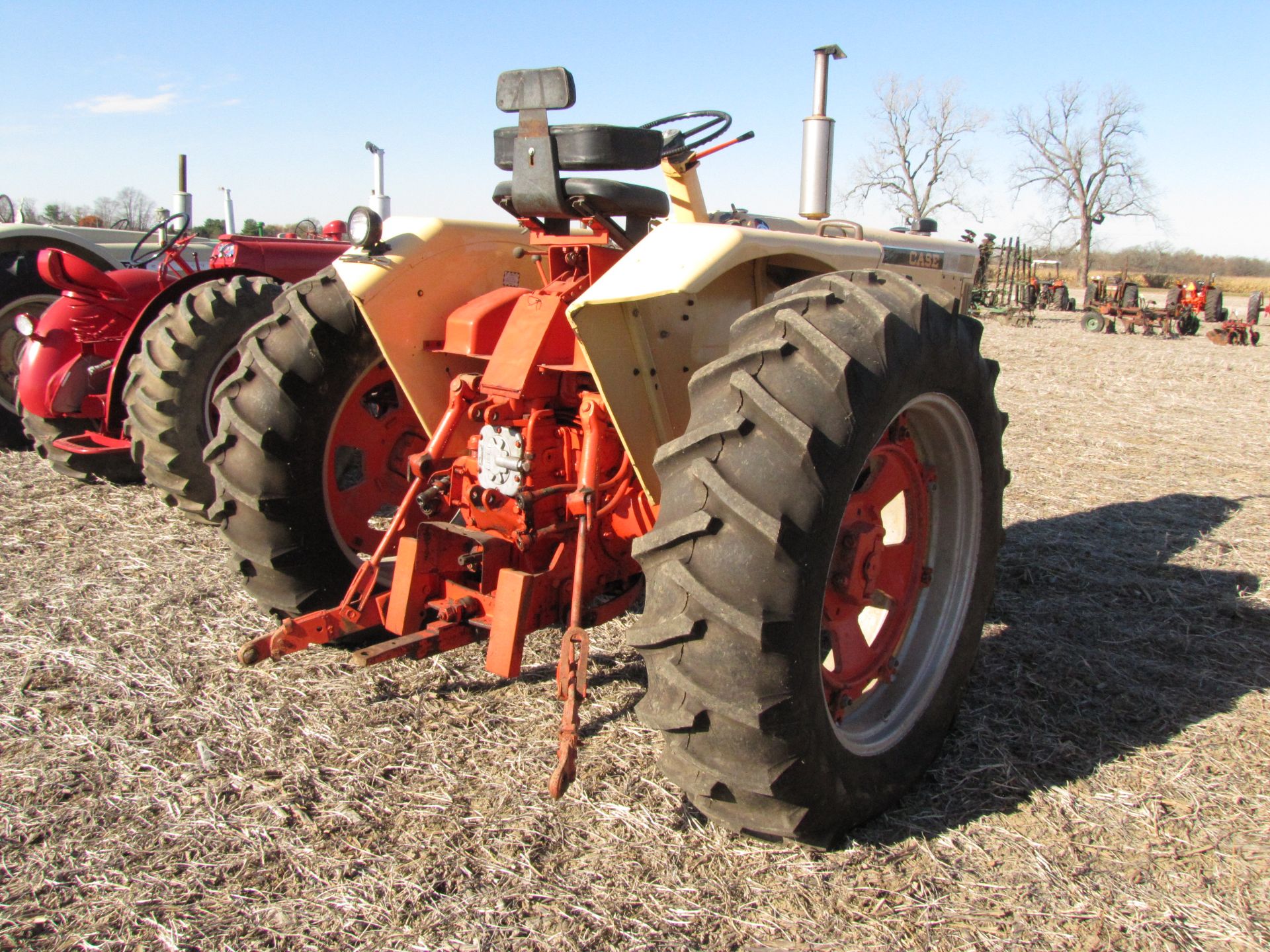 Case 730 Tractor - Image 4 of 51