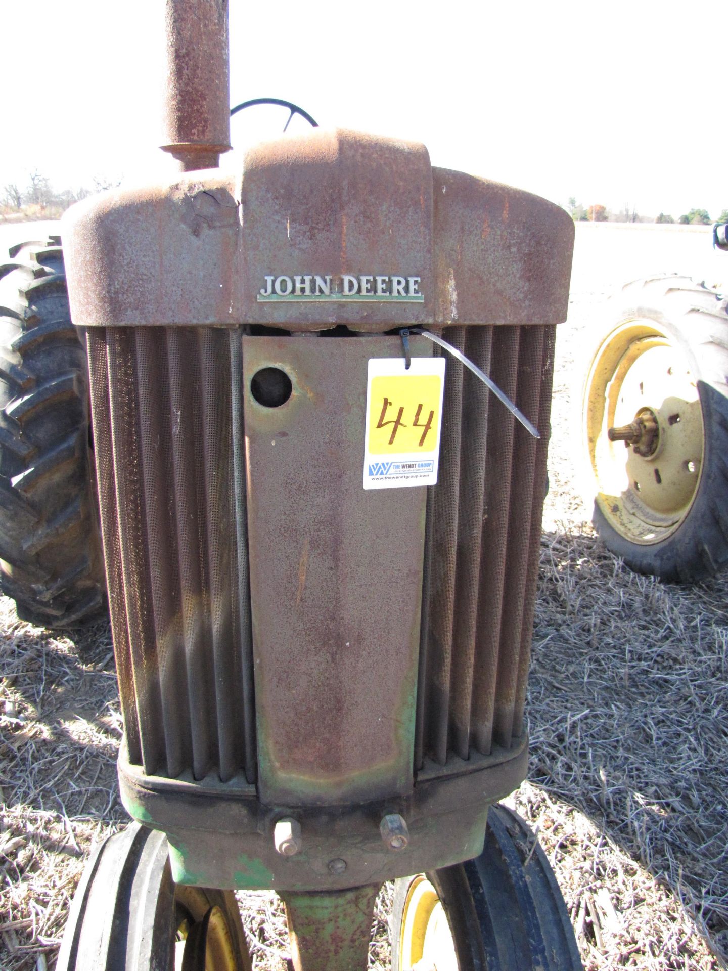 John Deere 60 Tractor - Image 6 of 28