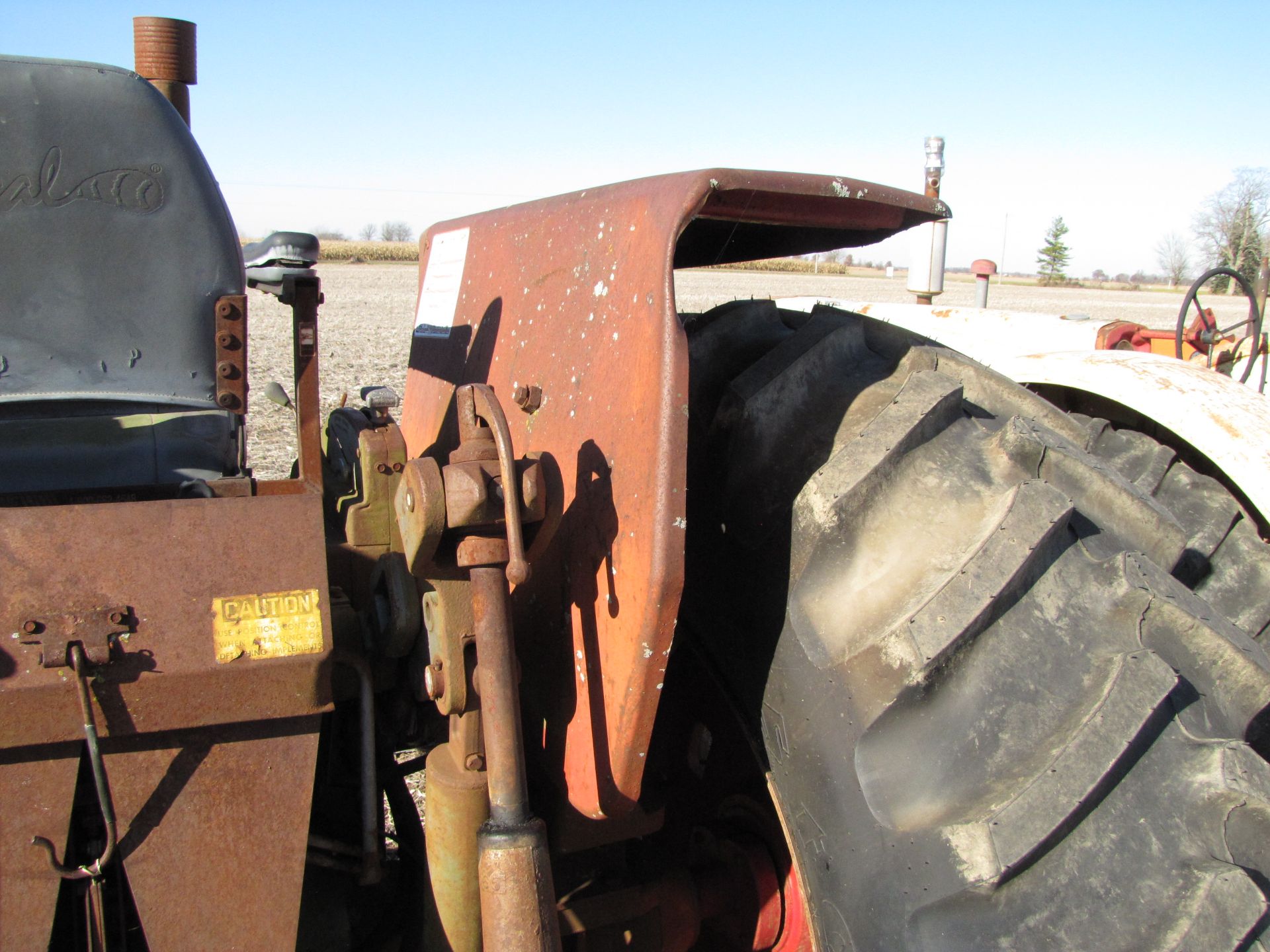 Massey-Ferguson 1100 Tractor - Image 28 of 46