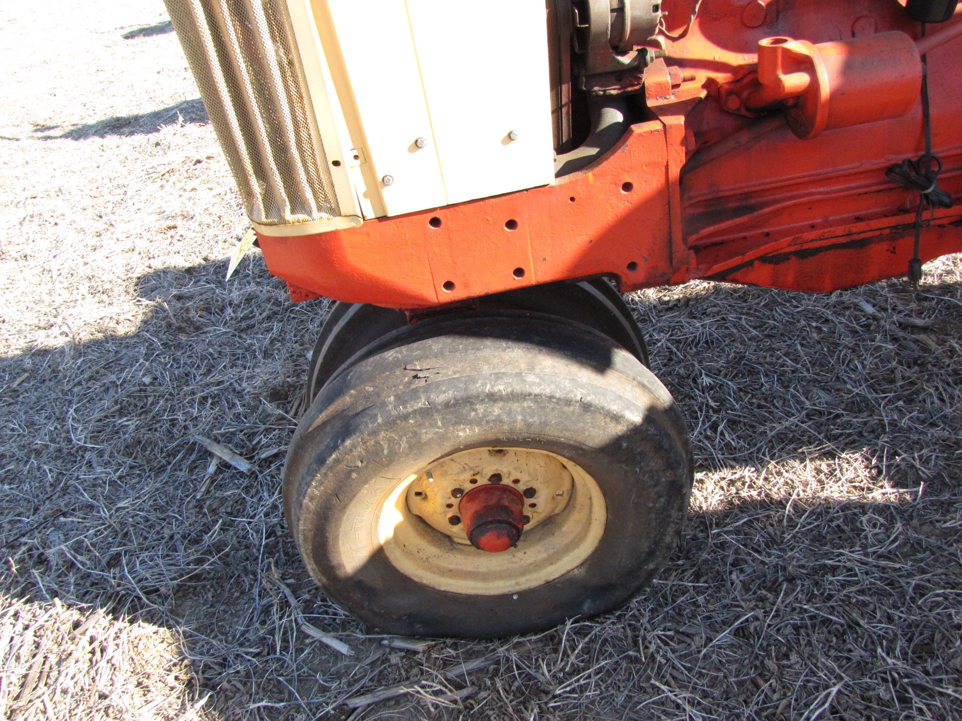 Case 730 Tractor - Image 14 of 51