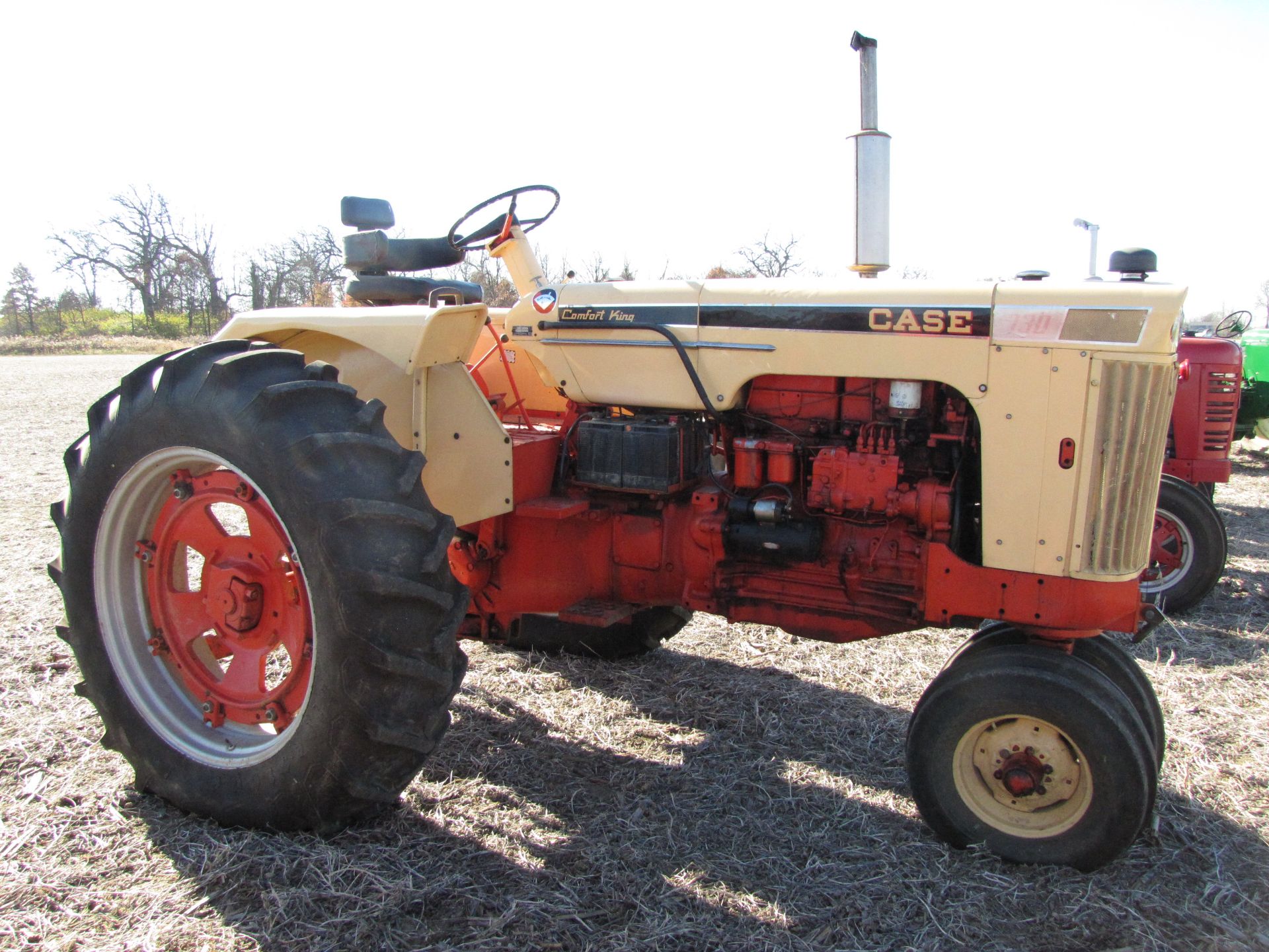 Case 730 Tractor - Image 2 of 51