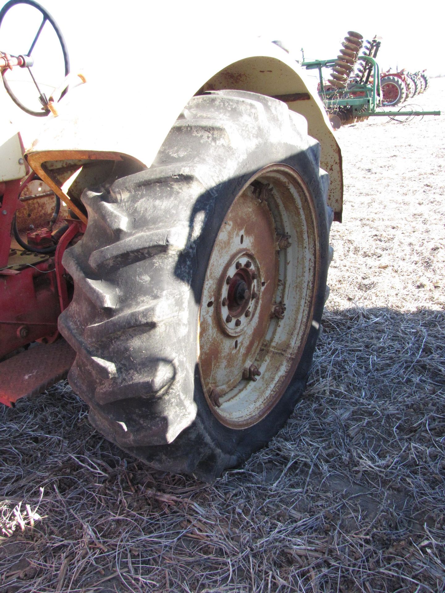 Cockshutt 550 Tractor - Image 22 of 49