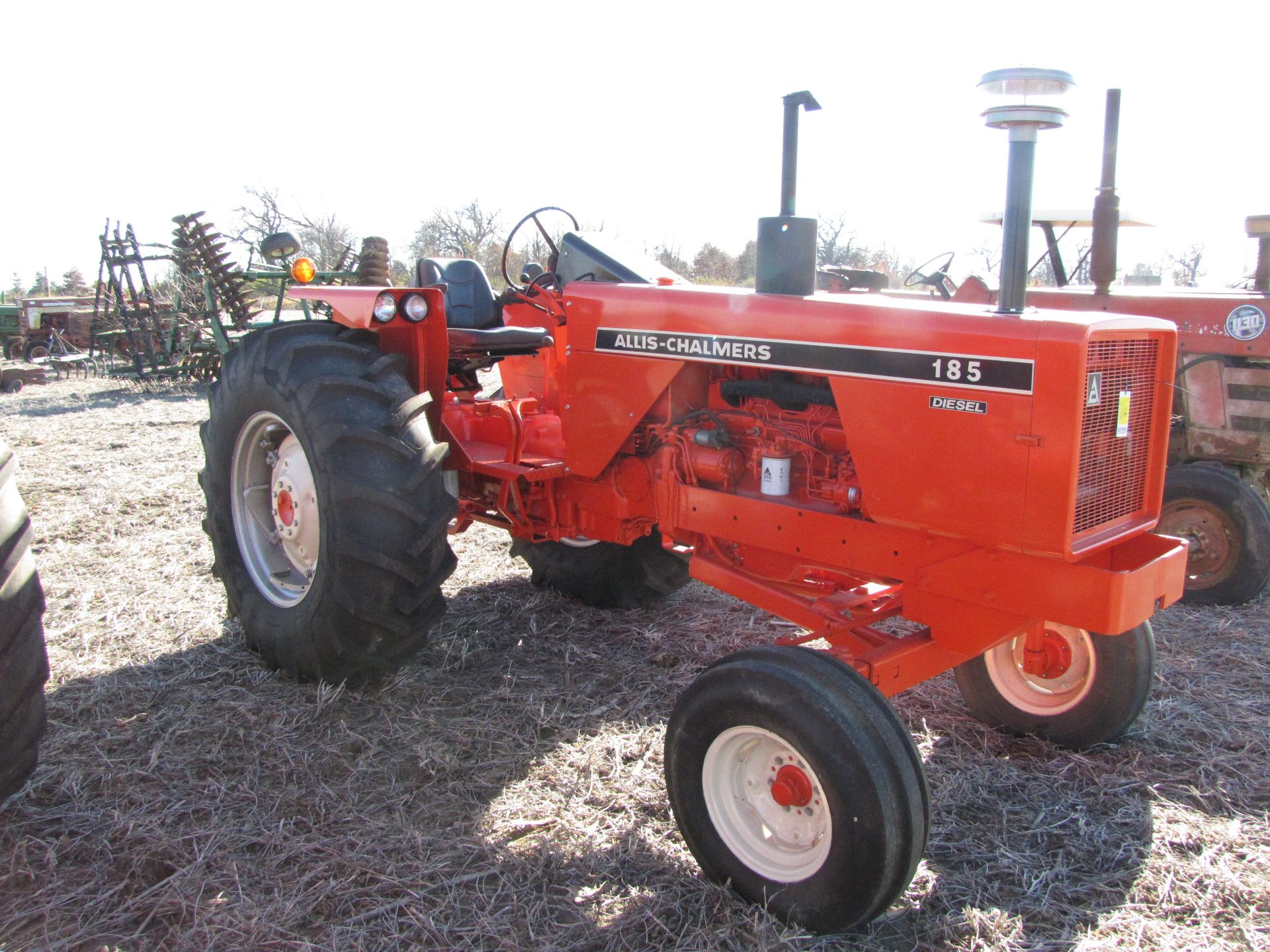 Allis-Chalmers 185 tractor, WF, diesel, pwr shift wheels, 3-pt, 540 pto ...
