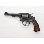 Kurzwaffen (militärisch) : Revolver Smith und Wesson Modell Victory Kaliber 38 S&W, Seriennummer...
