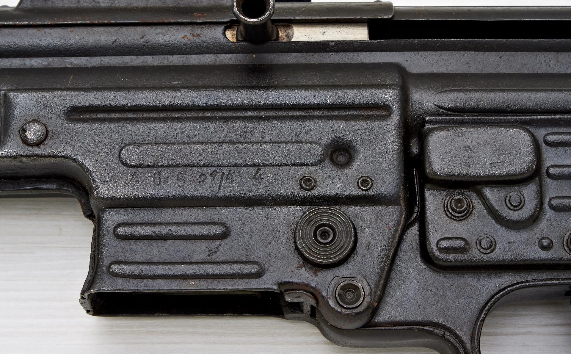 Guns / Rifles/ Militärische Ordonanzwaffen: Sturmgewehr 44 / Maschinenpistole 44 codiert cos und f. - Image 3 of 6