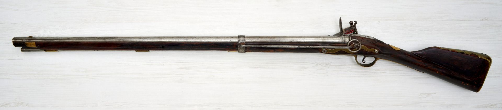 Erlaubnisfreie Waffen : Preußisches Steinschloss ? Karabiner Mod. 1742 im Kaliber 17,5mm mit ein... - Image 2 of 7