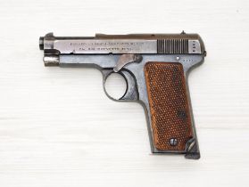 Kurzwaffen (militärisch) : Pistole Beretta Mod.1915 S.Nr. 6210