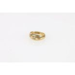 18ct yellow gold three stone diamond ring, Birmingham, size Q, 3.9g.