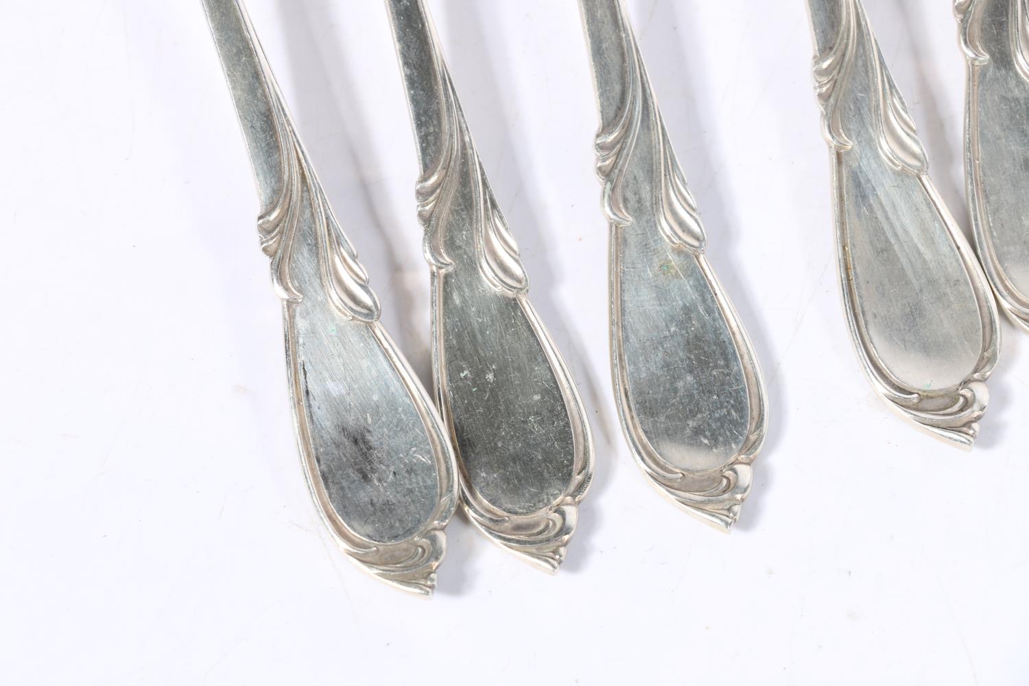 Polish 800 grade silver suite of flatware comprising twelve table spoons, twelve table forks and - Image 3 of 8