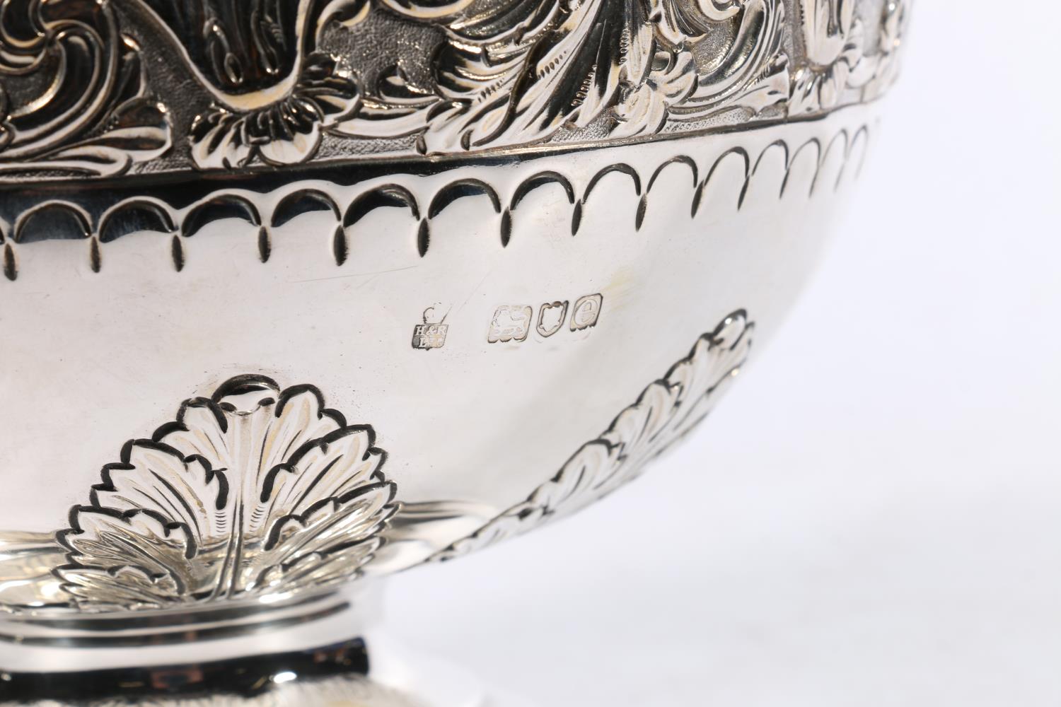 Victorian silver punch bowl with embossed decoration by Hunt & Roskell Ltd, London, 1900, the base - Image 3 of 3