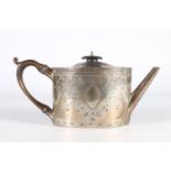 Georgian silver teapot with incised urn of flower decoration by Robert Hennell I, London, 1784, 430g