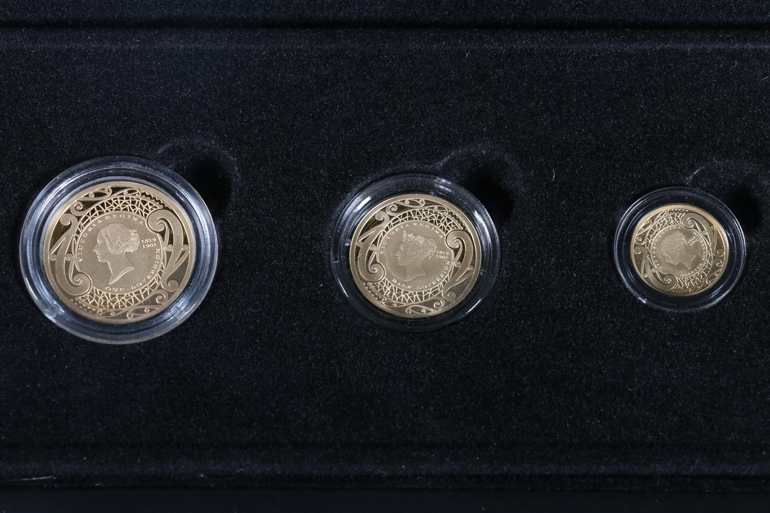 NEW ZEALAND Elizabeth II gold proof three-coin set 2019 'New Zealand's First Ever Gold Sovereigns - Image 2 of 3