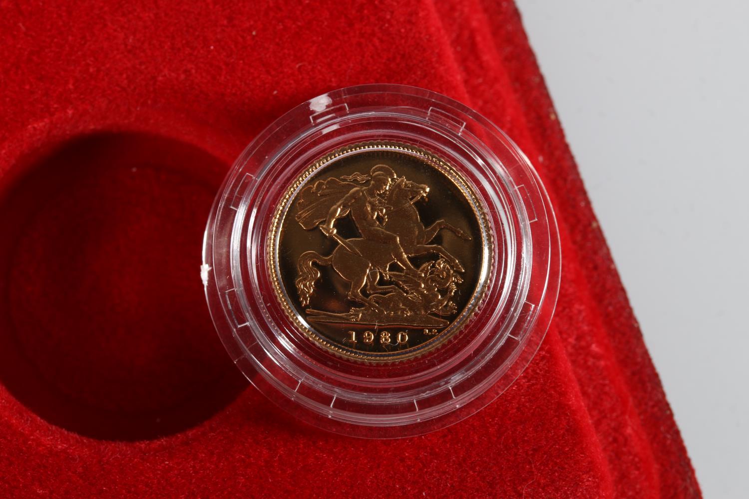 UNITED KINGDOM Elizabeth II (1952-2022) gold proof half sovereign 1980 capsulated and in Royal - Image 2 of 3