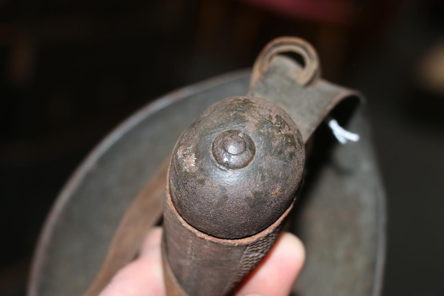 WWI British 1908 pattern Cavalry sword, the T form blade with spine stamped 'P 08', ricasso - Image 7 of 12