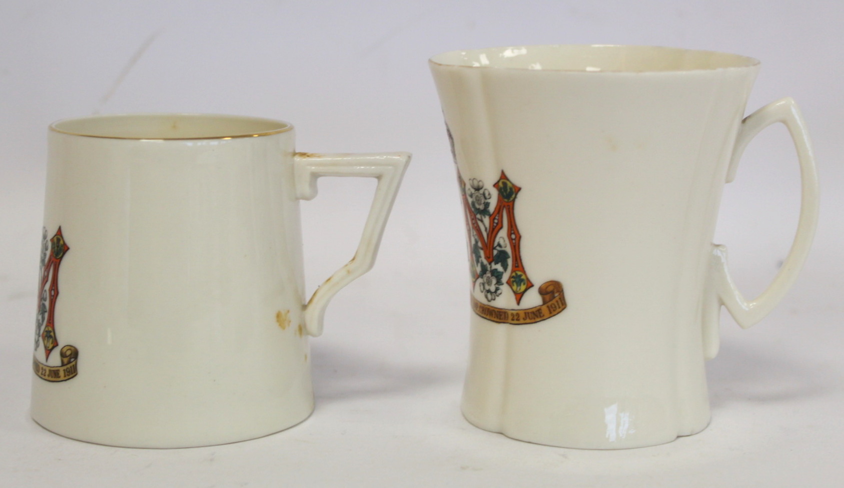 Four pieces of Goss commemorative ware for the Coronation of King George V and Queen Mary 1911, - Image 7 of 12