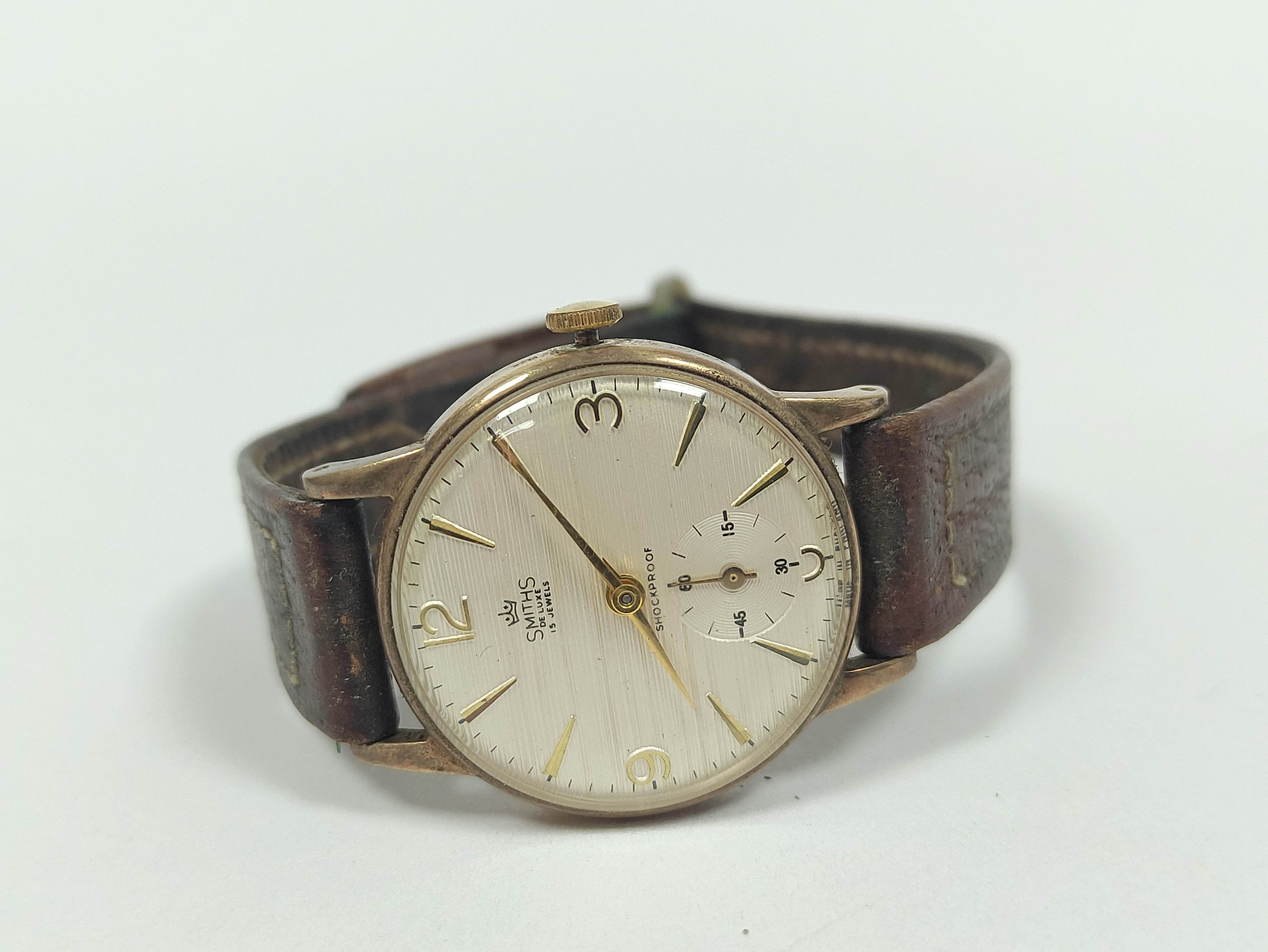 Smiths de Luxe 9ct gold watch inscribed and dated 'British Railways W L Wright' on strap 1962. 31mm. - Image 2 of 6