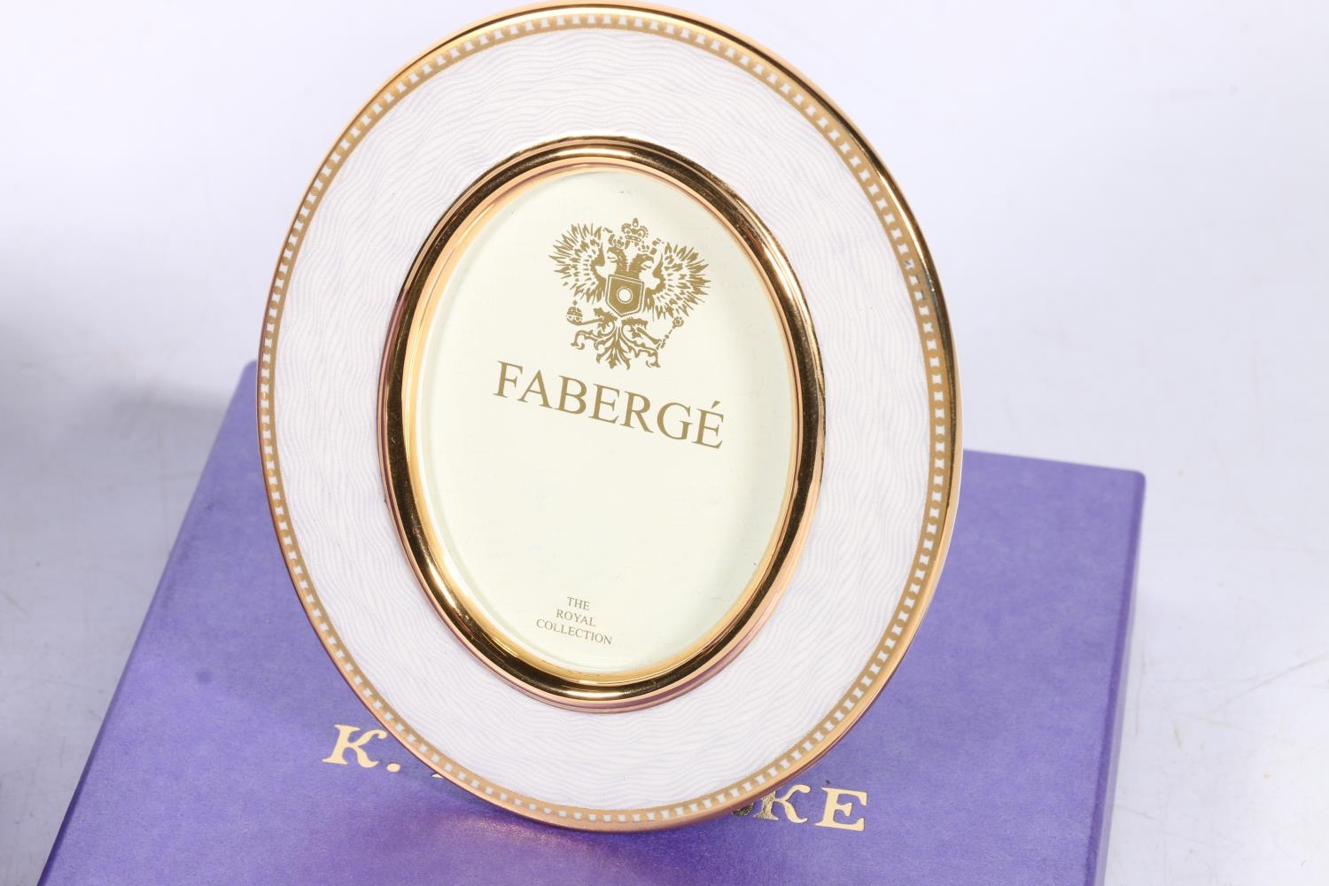 English Fine Bone China, 'The Royal Collection Fabergé' boudoir clock decorated with imitation - Bild 3 aus 5