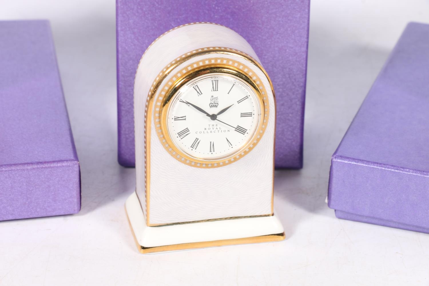 English Fine Bone China, 'The Royal Collection Fabergé' boudoir clock decorated with imitation - Bild 4 aus 5