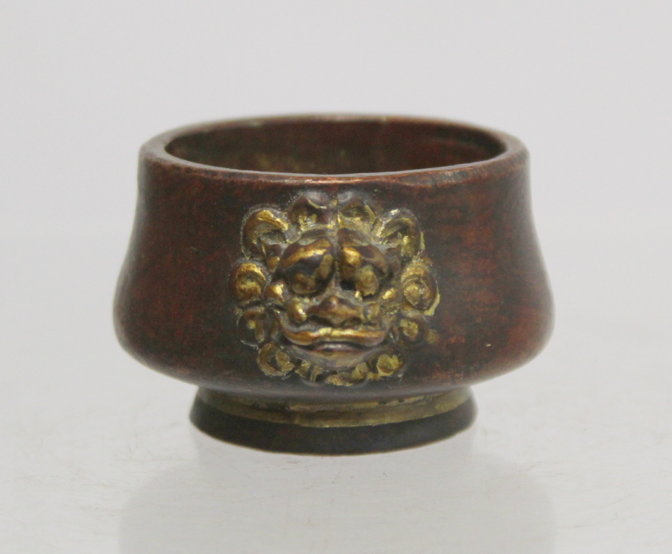 Chinese small white metal bowl with repousse floral band to exterior and two punched character marks - Image 11 of 13