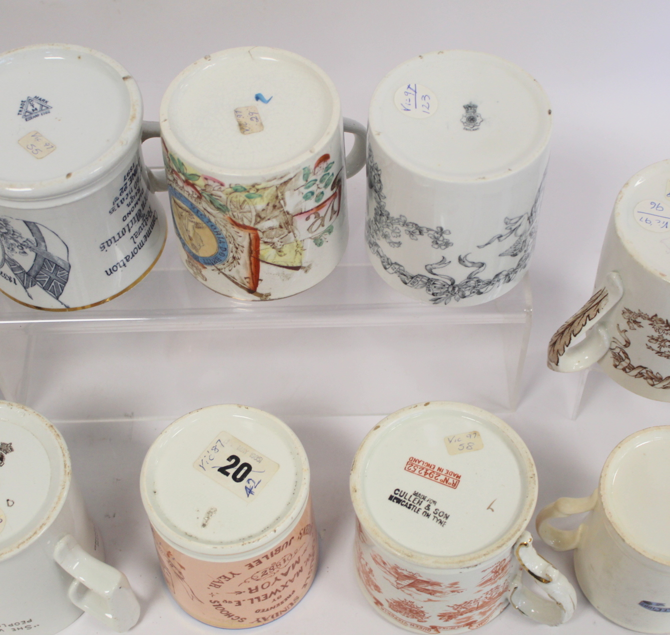 Collection of sixteen commemorative mugs for the Jubilees of Queen Victoria 1887 and 1897, including - Image 5 of 5