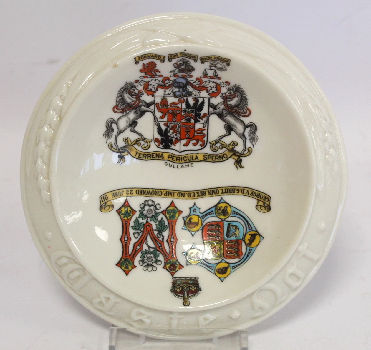 Four pieces of Goss commemorative ware for the Coronation of King George V and Queen Mary 1911, - Image 2 of 12