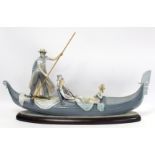 Large Lladro porcelain figure group "En La Gondola" (In the Gondola), model no. 1350, in the form of