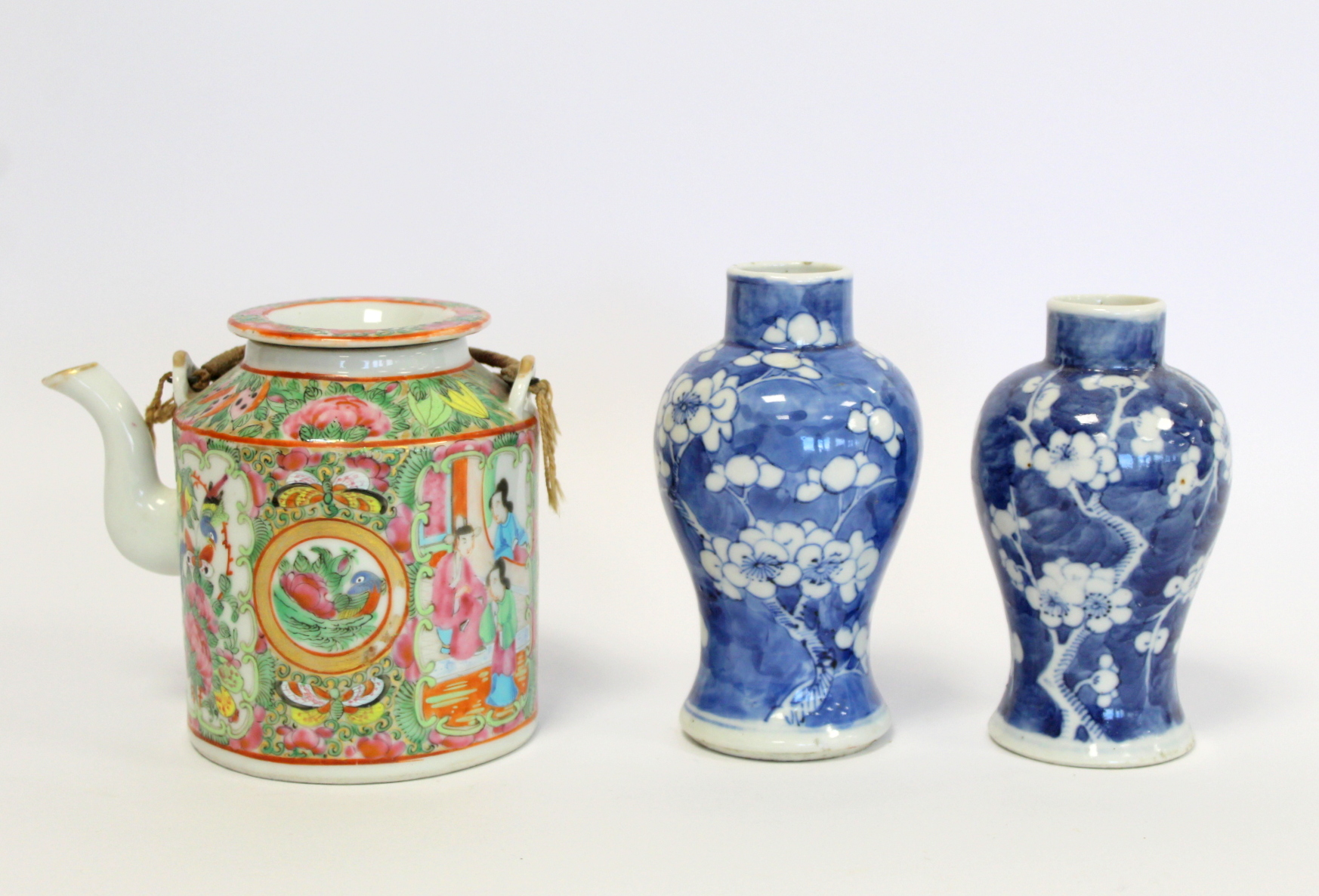 Late 19th/early 20th century Chinese Canton enamel teapot of cylindrical form with two bound wire