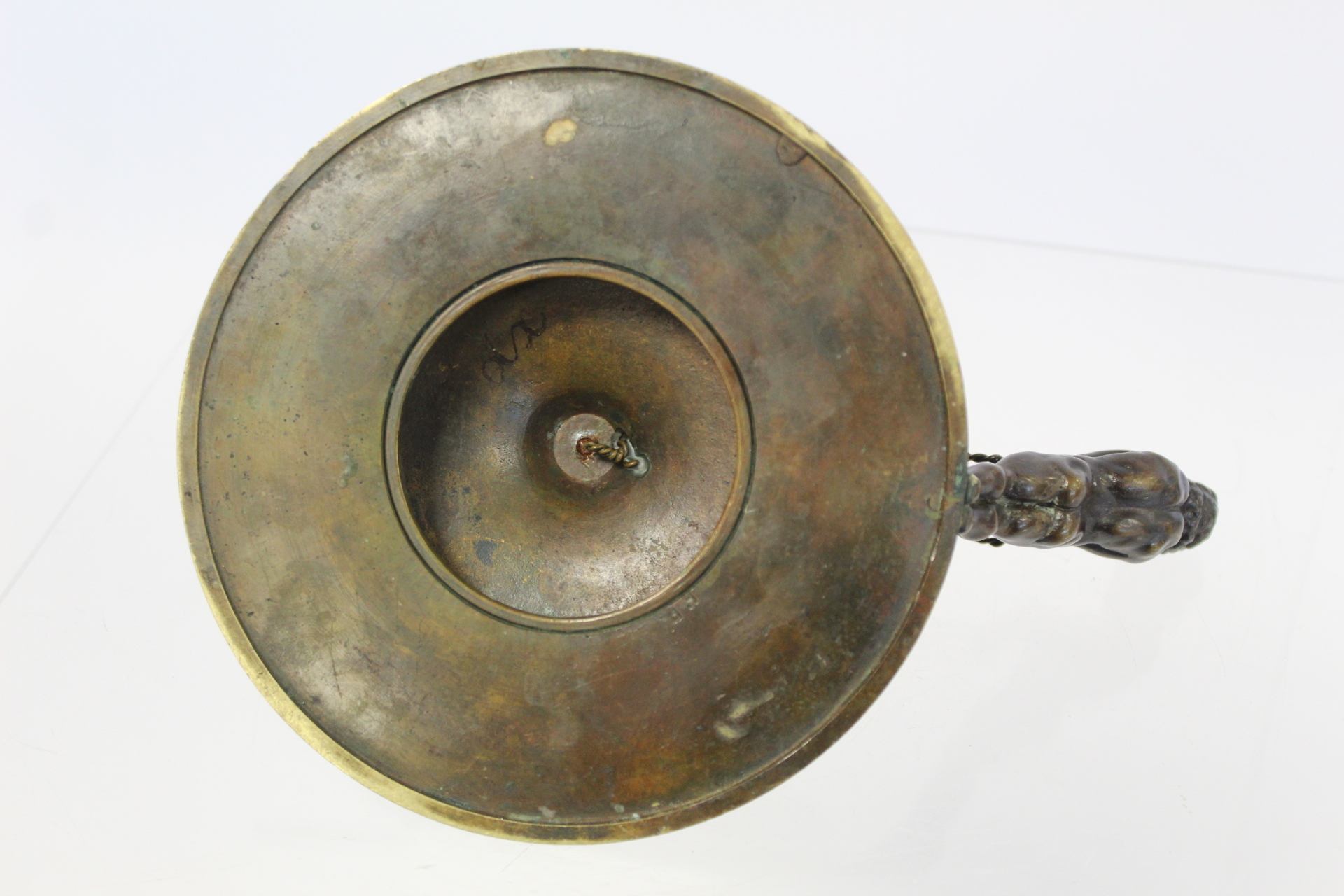 Antique bronze Continental chamberstick of circular form with incised floral, foliate and - Image 6 of 7