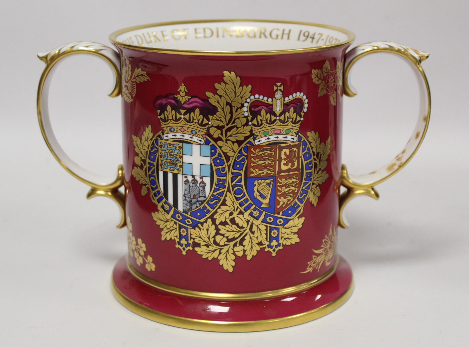 Large Spode commemorative bone china loving cup for the Silver Wedding of The Queen and Duke of - Bild 2 aus 7